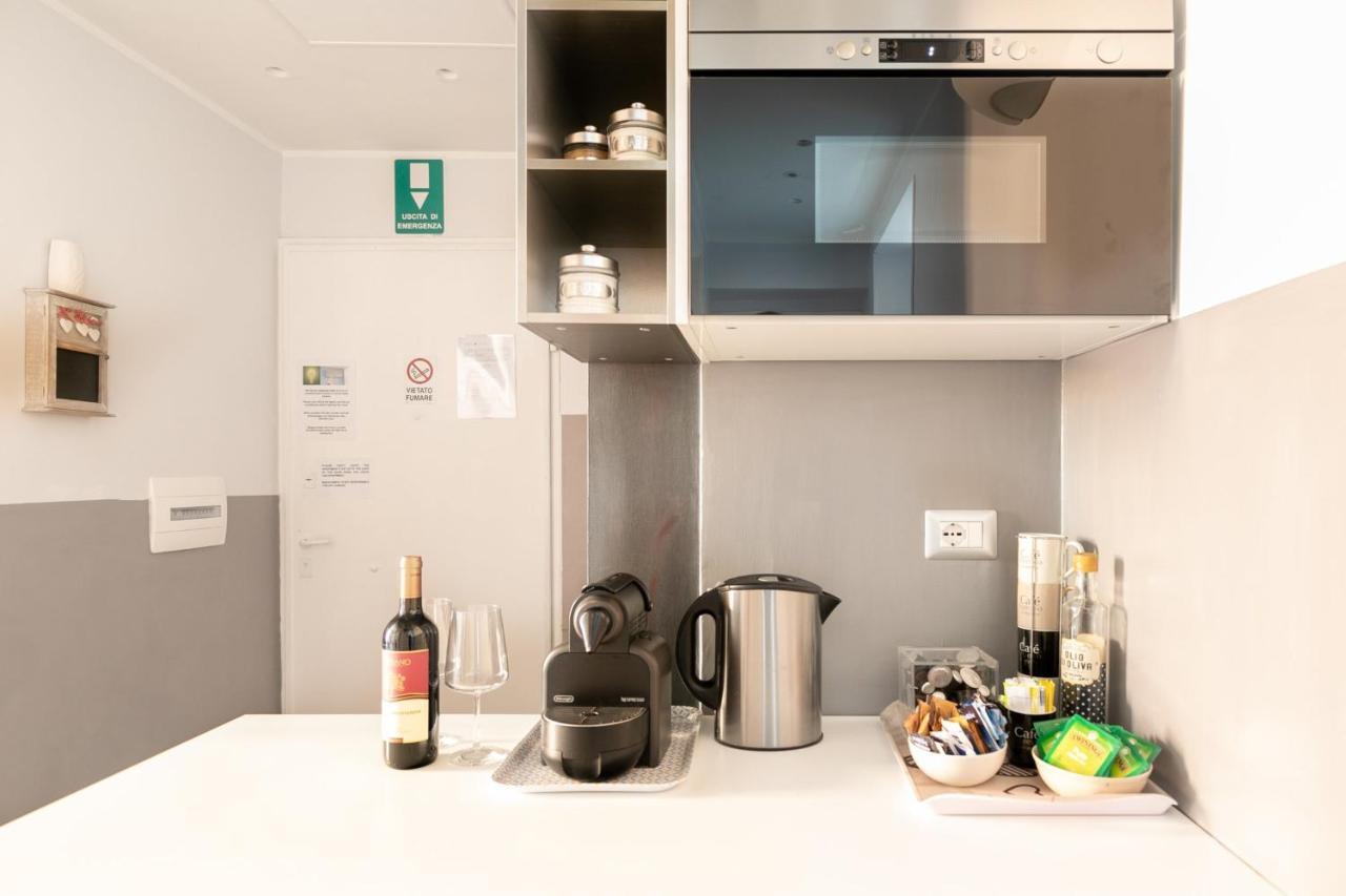 Living Rhome - Condotti Apartment Roma Exterior foto